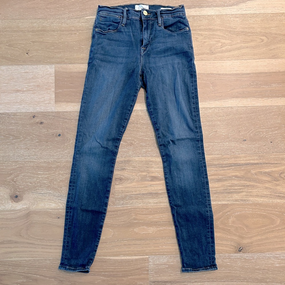 Frame le skinny jeans size 26 in great used condition.